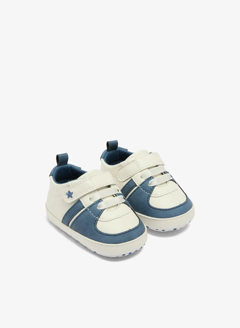 ماتلان حذاء رياضي أزرق فاتح كلاسيكي للأطفال